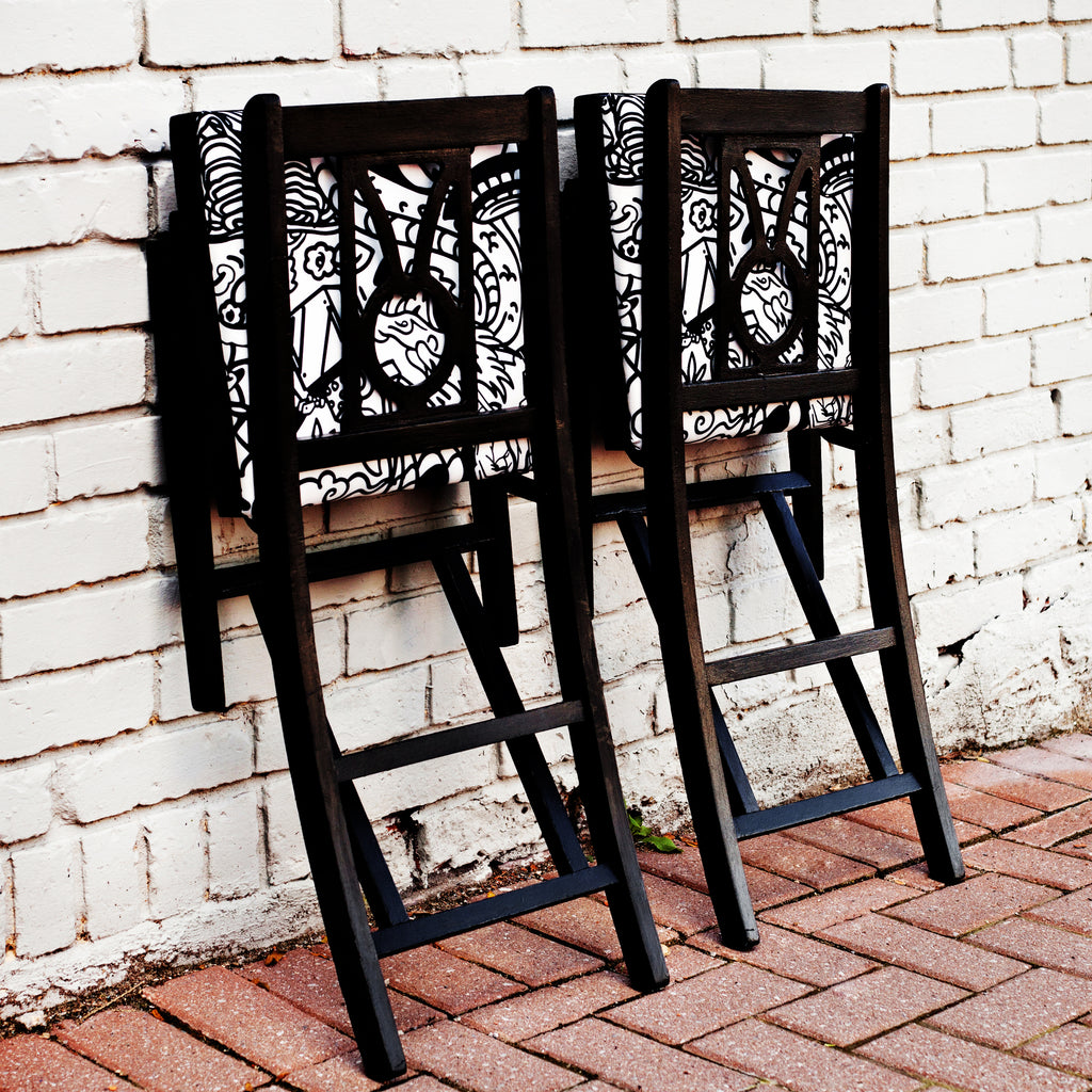 Wood Vintage Folding Chairs: (Set of 2)